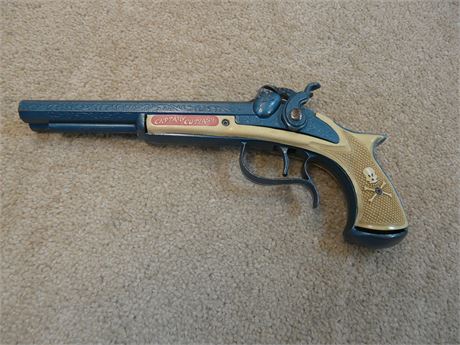 VINTAGE CAPTAIN CUTLASS TOY CAP GUN BY LONE STAR ENGLAND