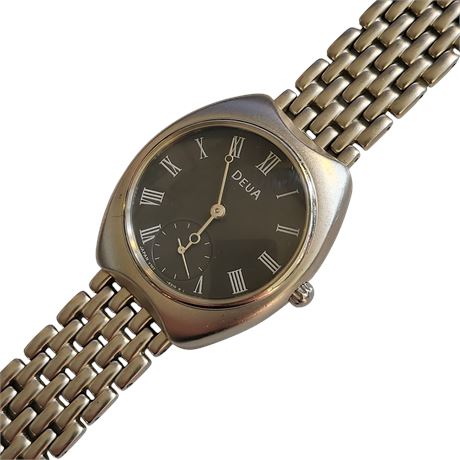 Vintage Pulsar DEUA unisex wristwatch Japan quartz movement V707-6180 WR GC