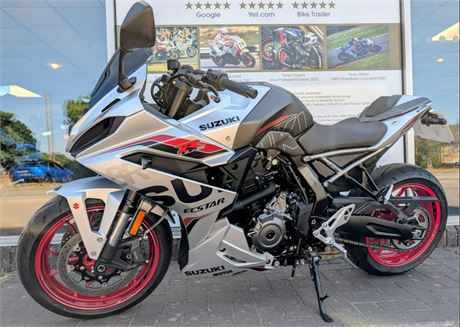Suzuki GSX-8R 776 by Haslemere Motorcycles
