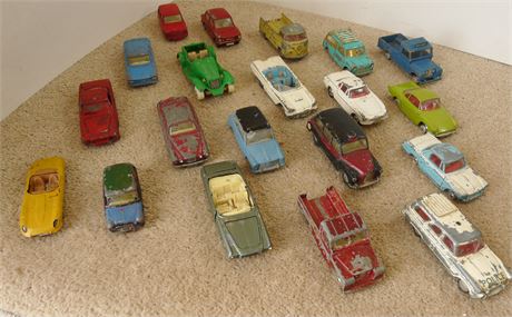 VINTAGE LOT OF 20 DIE CAST CORGI TOY CARS ETC FOR RESTORATION